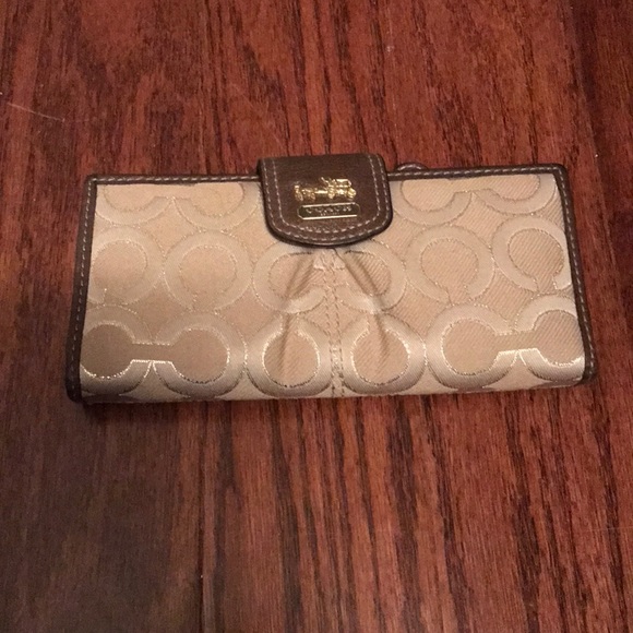Coach Handbags - Coach wallet